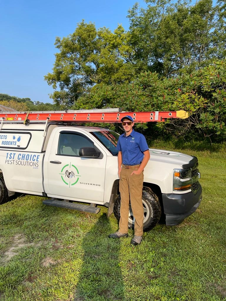 Pest exterminator in Rice Lake, WI